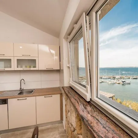 In Privlaka Mit Garten Und Grill Appartement *